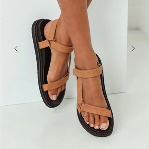 Hello Molly Billini Zak Sandals Sugar Brown Size 9